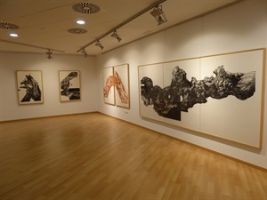 Esta muestra está compuesta por 19 obras de medio y gran tamaño de Pepe Azorín