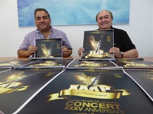 Juan José Ivorra, pte. Unió Musical La Nucía y Pedro Lloret, concejal de Cultura en la presentación del concierto