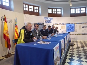 Santiago Cañizares, ex jugador de la Selección Nacional de Fútbol y piloto de rallyes en la presentación del Rallye La Nucía