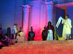 Juicio a Jesús en el templo de Poncio Pilatos, en la plaça Major