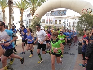 El año pasado más de 400 atletas participaron en la prueba con salida en la Plaça Major de La Nucía