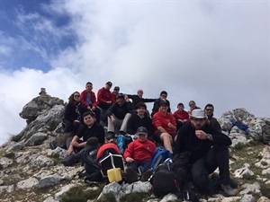 Toda la expedición del Grup Scout en la cima del Ponoig