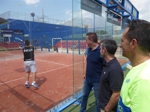Bernardo Bonet, FPCV, Álex González, Padelpoint y Sergio Villalba, concejal de Deportes.