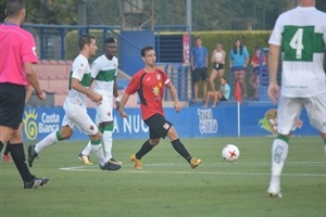 Este partido supuso el estreno de Jandro con la camiseta "rojilla", jugador que ha militado en Primera División