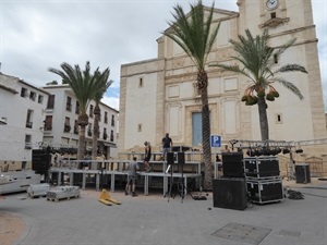 La Plaza Mayor se prepara para coronar a Àngela Company Devesa el Próximo sábado