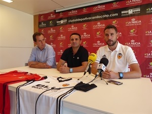 Rueda de prensa de presentación del convenio entre el Valencia C.F. y el C.F. La Nucía