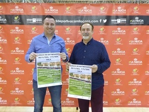 Sergio Villalba, concejal de Deportes, junto al Profesor Jesús Paredes, coordinador de los Cursos