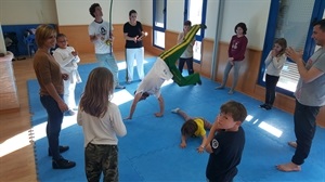 Clases de Capoeira en el Centre Juvenil