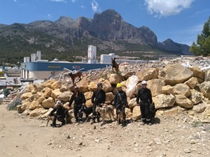 Perros y voluntarios entrenaron durante toda la jornada