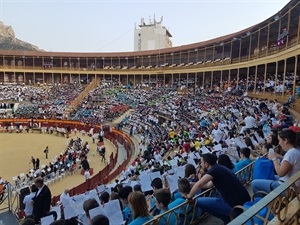 4.130 músicos llenaron la plaza de Toros de Alicante