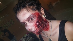 Uno de los zombis que recorrieron las calles de La Nucía el pasado sábado