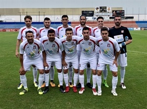 El equipo del CF La Nucía tras el partido con el Alzira el pasado sábado