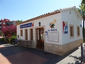 La Tourist Info de La Nucía está situada en la avenida Marina Baixa