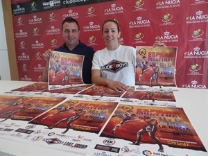 Eva Naranjo, seleccionadora Valenciana de Muay Thai y Sergio Villalba, concejal de Deportes